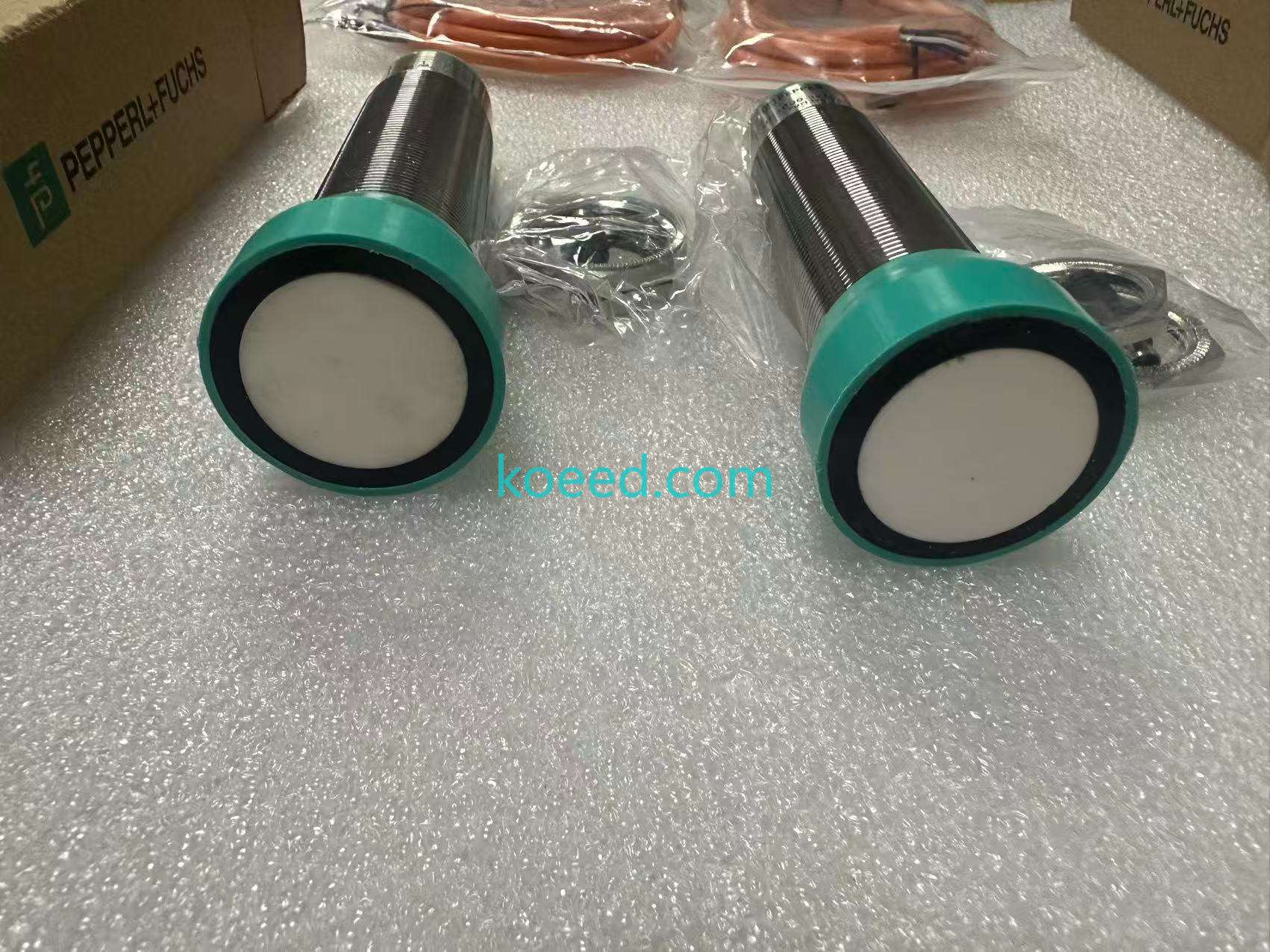 UC4000-30GM-IUR2-V15 104094 - Product View